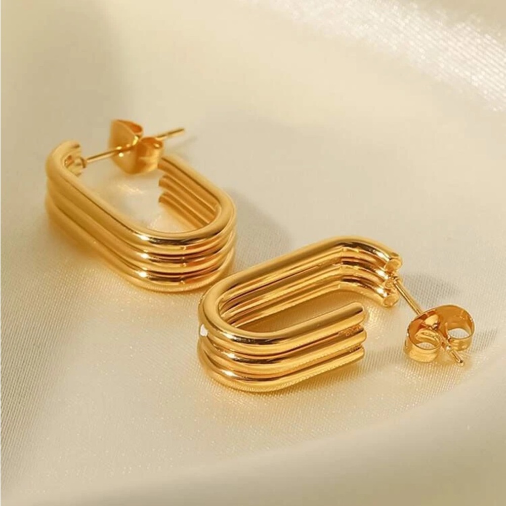 Small Triple Hoop Rounded Rectangle Oblong Gold P… - image 5